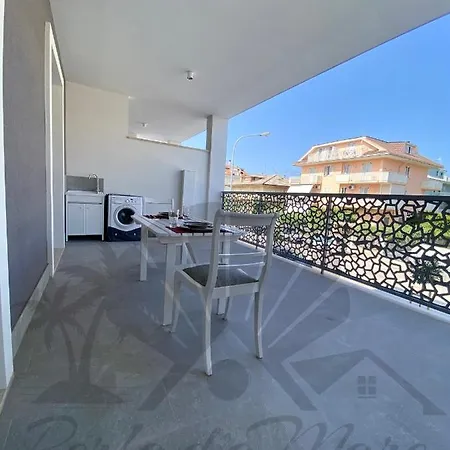 {perla D'amare ~ Oasi Sul Mare} Splendido Moderno Sul Mare Apartment