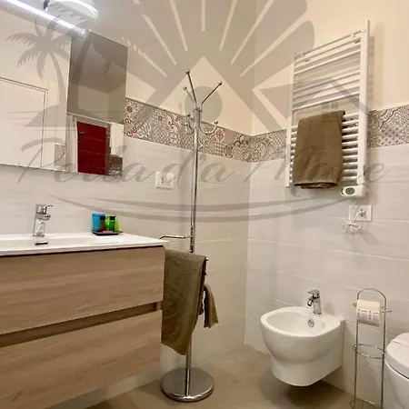 {perla D'amare ~ Oasi Sul Mare} Splendido Moderno Sul Mare Apartment *